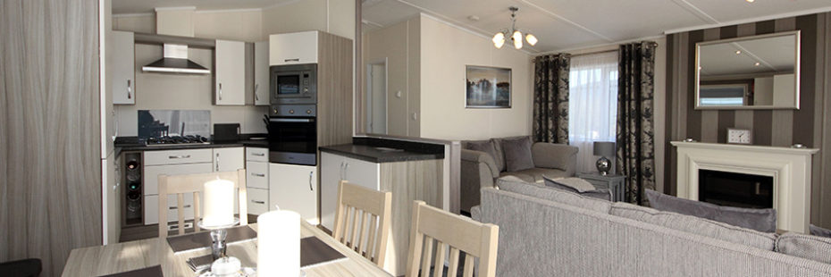 CM21 Chewton Executive Lodge